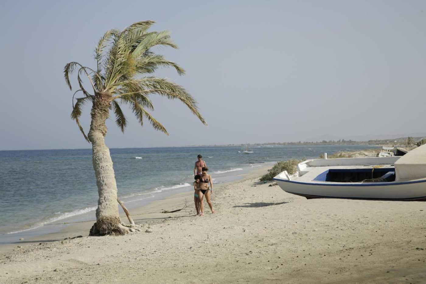 Shams Alam Beach Resort Abū Ghuşūn Buitenkant foto